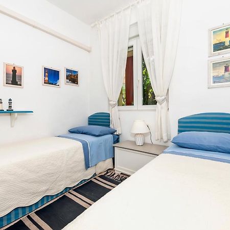 Apartment Bassano Rovinj Exteriör bild