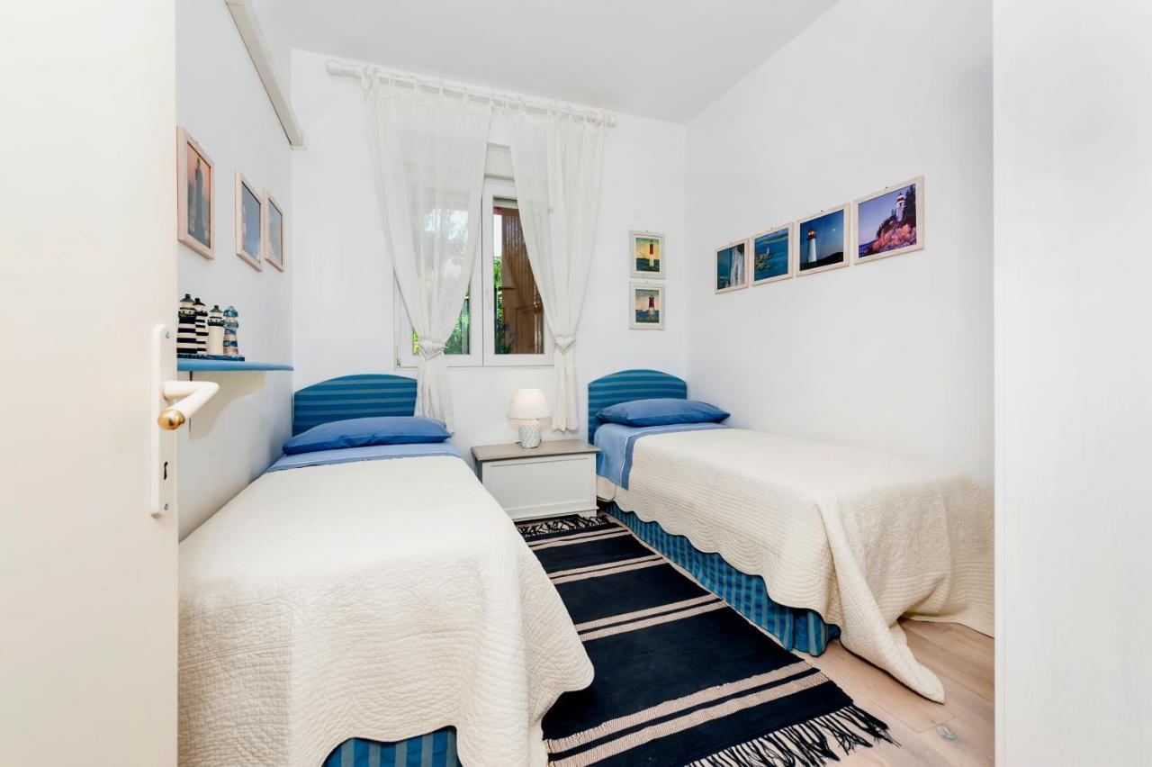Apartment Bassano Rovinj Exteriör bild